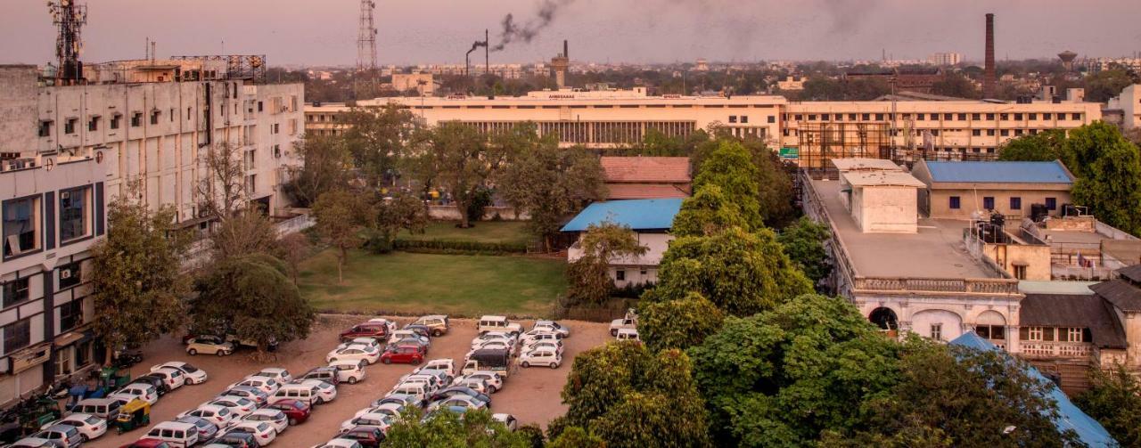 Hotel Shertown Ahmedabad Eksteriør billede
